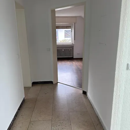 Apartment Modern, Vollausgestattet, Grosser Parkplatz, 6 Bielefeld